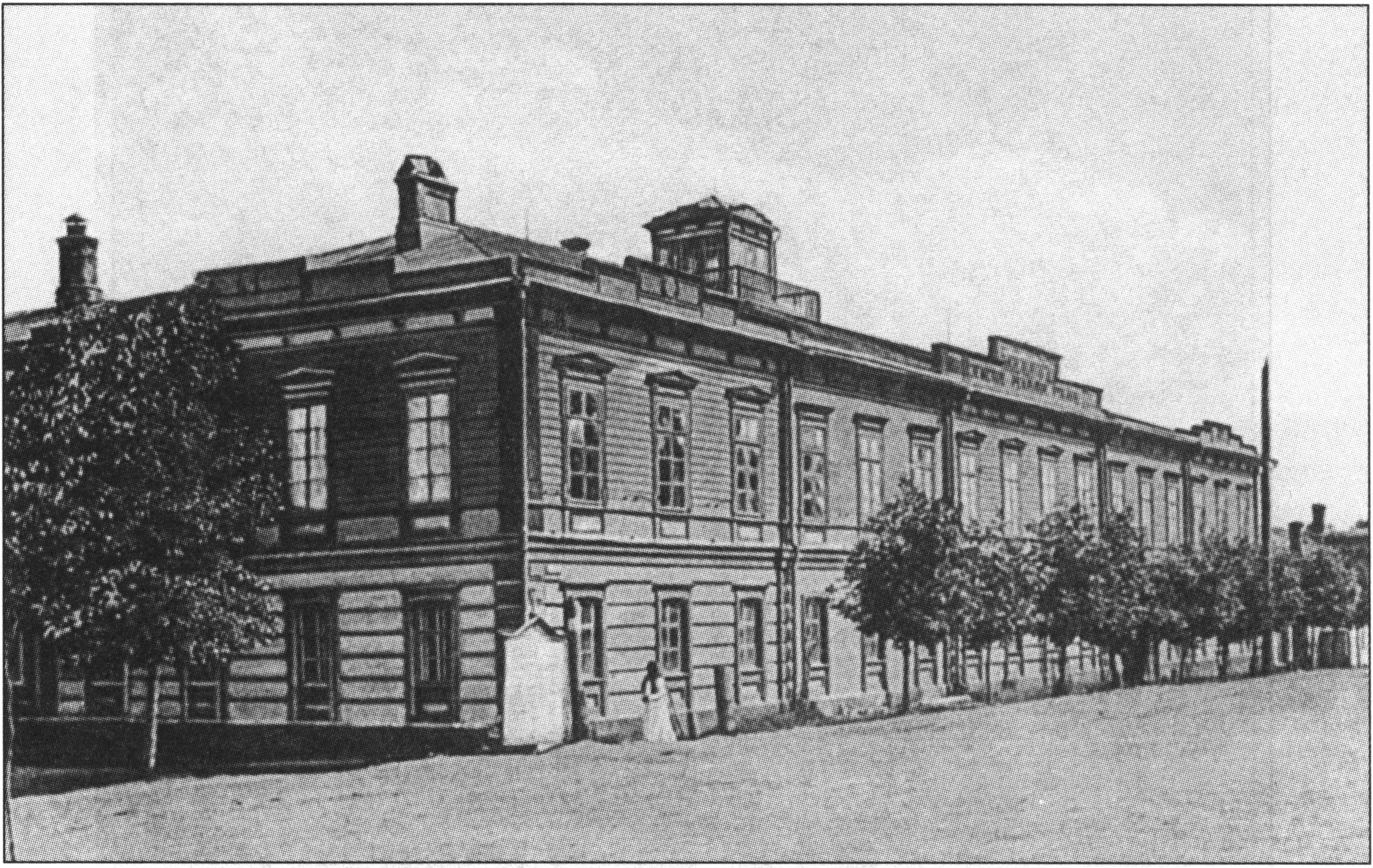 Вятское Реальное училище, в котором учился А.С. Грин. Фото конца XIX века