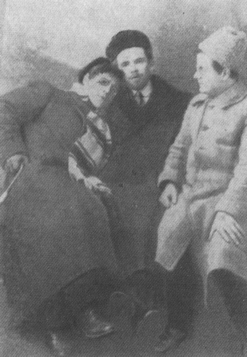 Слева направо: В. Воинов, Е. Хохлов, Н. Вержбицкий. 1910 г.